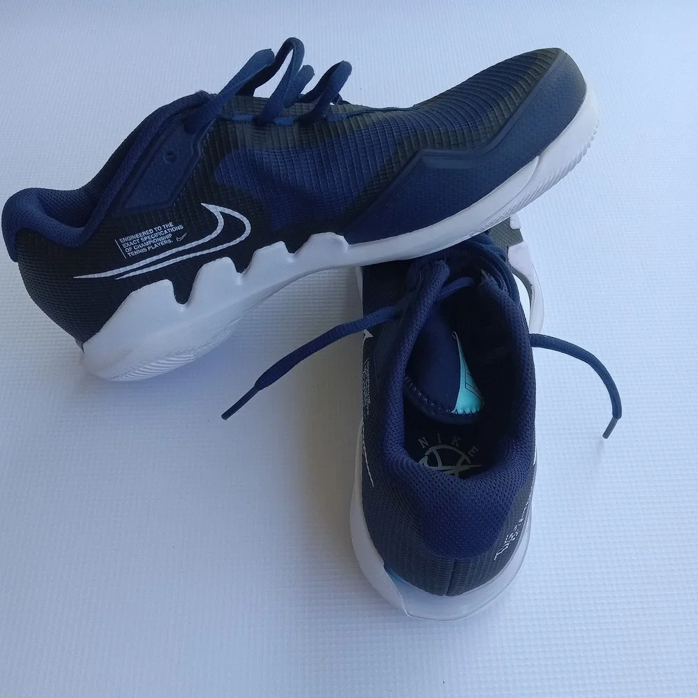 Nike Air Zoom‎ Vapor Pro Tennis EXCELLENT Condition Men Size 7 Womens 8.5